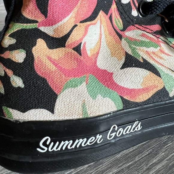 Converse custom all star tropical print “summer goals” high top chucks. Size 2 - Picture 5 of 7
